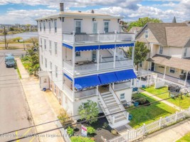 featured image of 18 Abbott Ave