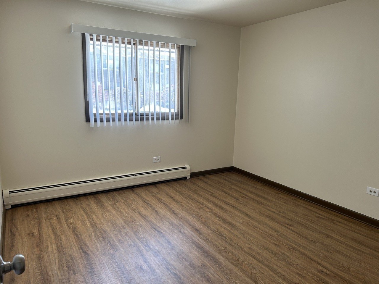 1135 Royal Blvd #2N - Photo 6 of 8