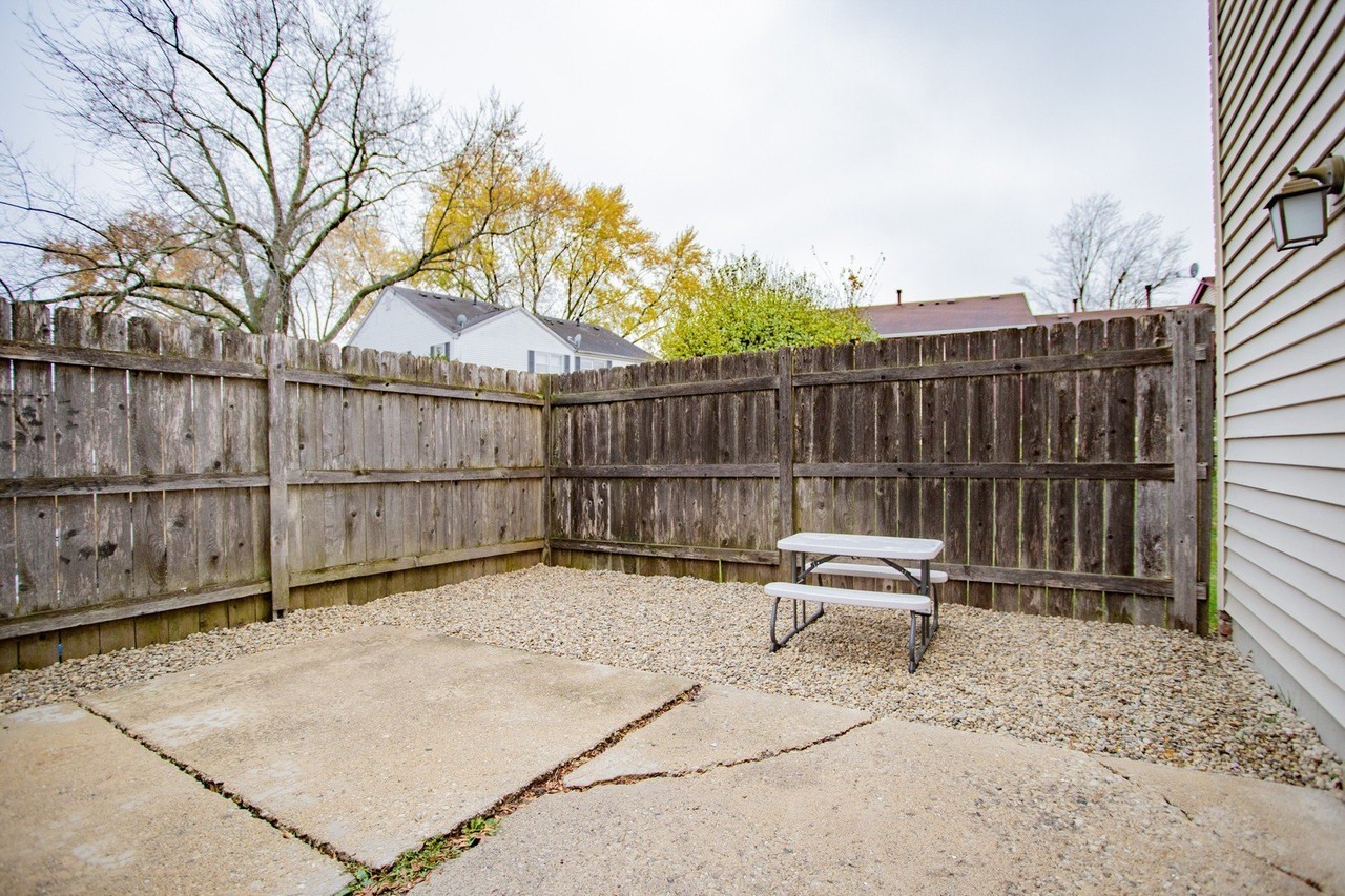 1845 Bristol Walk - Photo 4 of 31