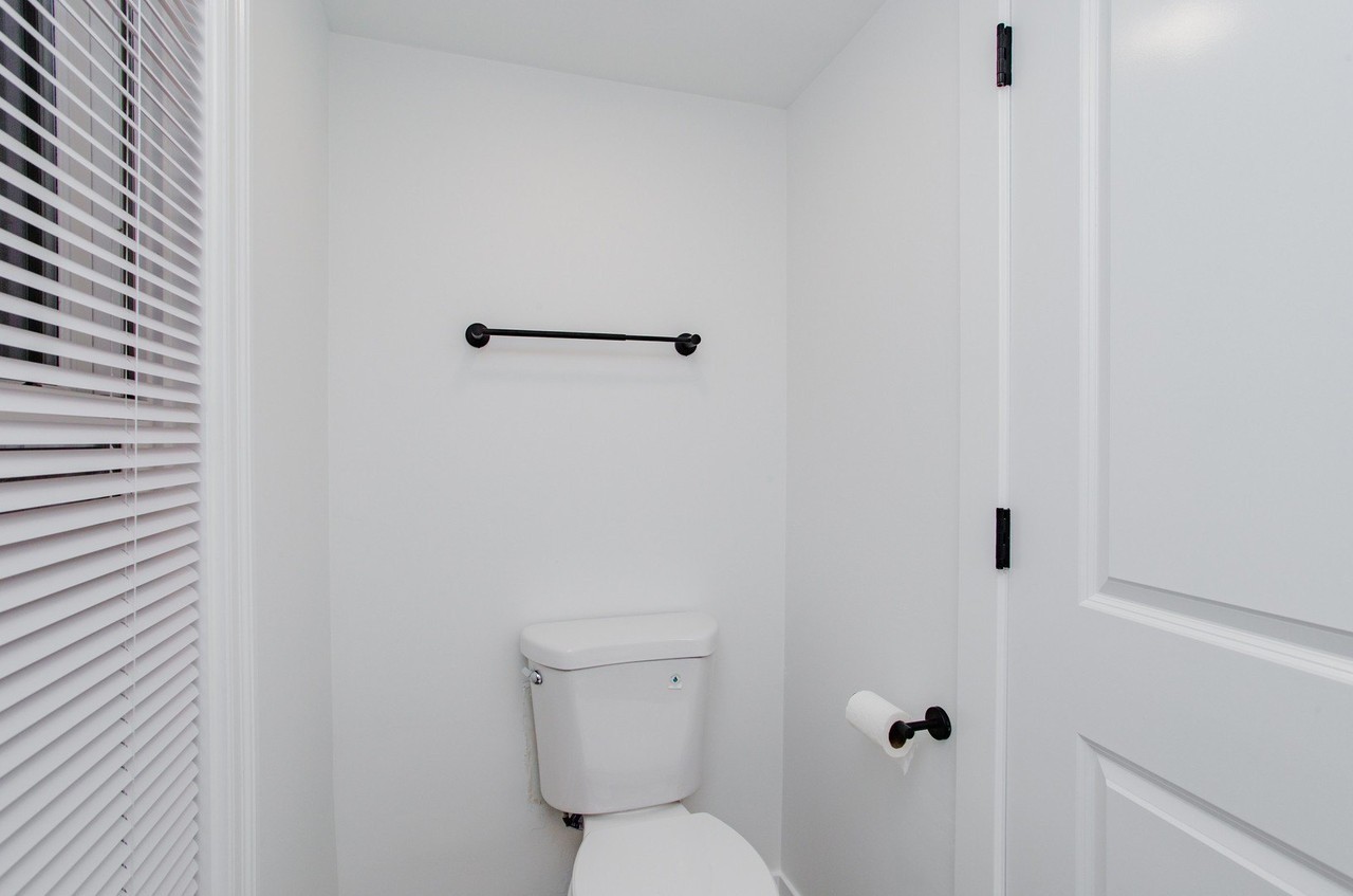 1845 Bristol Walk - Photo 7 of 31