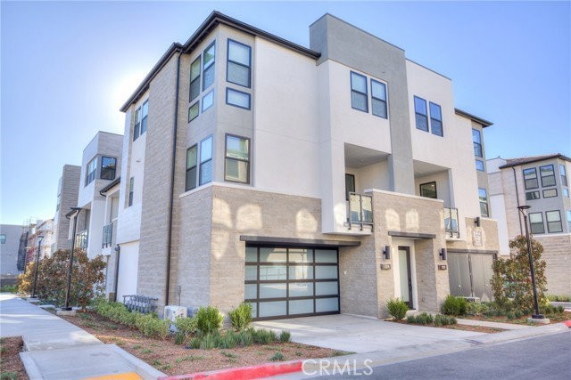 124 Sawtelle