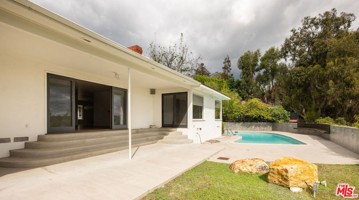 featured image of 672 Amalfi Dr