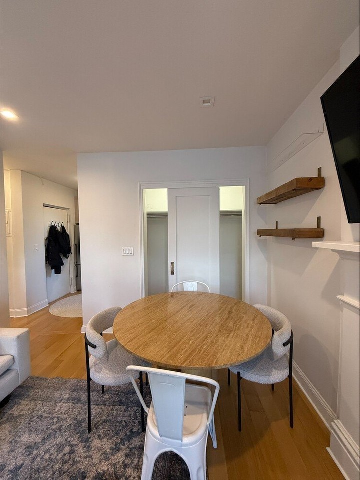 343 W 12th St - Photo 2 of 10