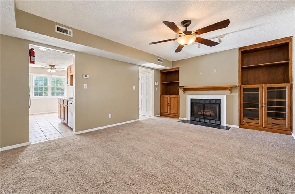 51 Otsego Dr - Photo 3 of 17