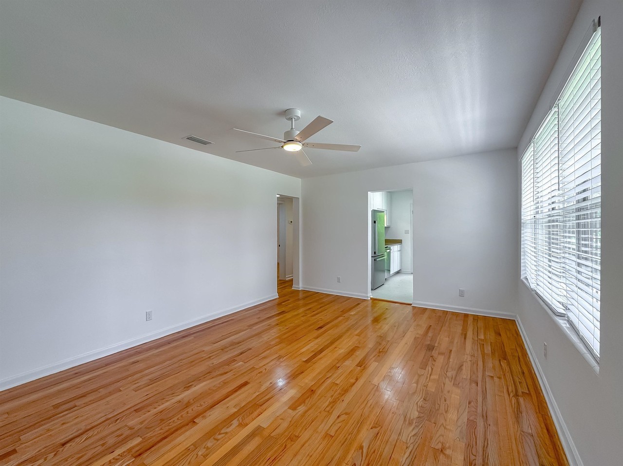 654 Miccosukee Rd - Photo 6 of 39