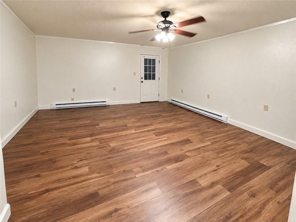 621 Park St #A - Photo 4 of 12