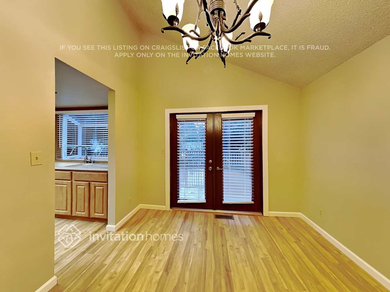 3709 S 256th Ct - Photo 7 of 19