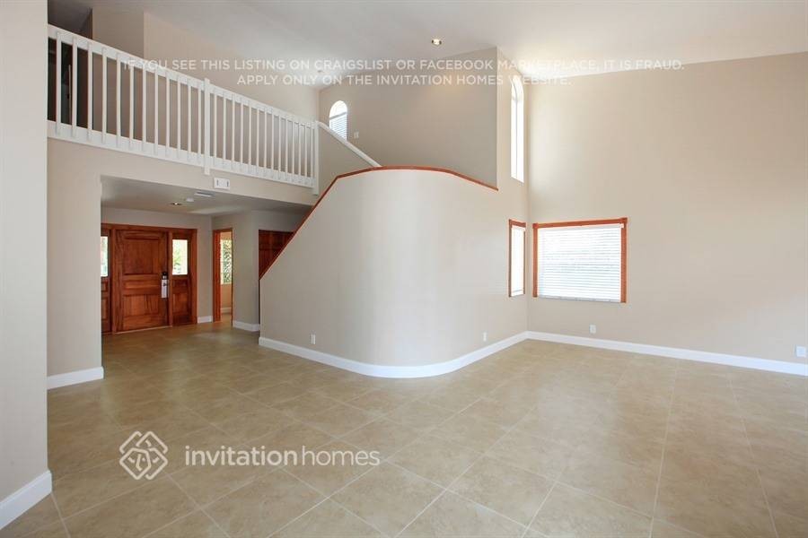 5700 Nw 60th Pl - Photo 2 of 12