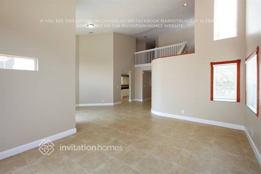 5700 Nw 60th Pl - Photo 4 of 12