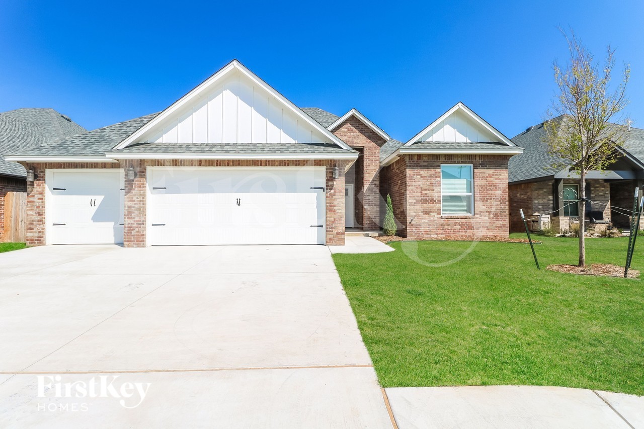 16708 Prado Dr - Photo 2 of 15