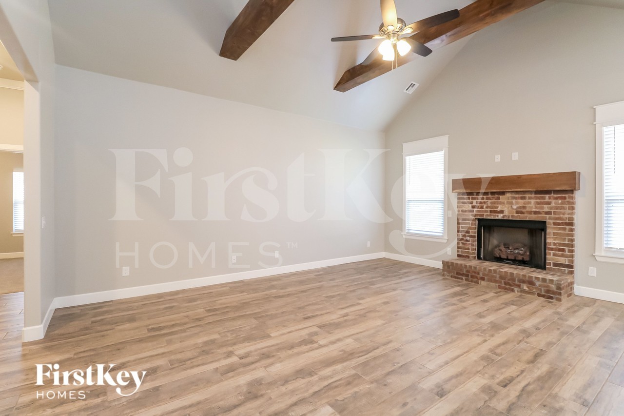 16708 Prado Dr - Photo 5 of 15