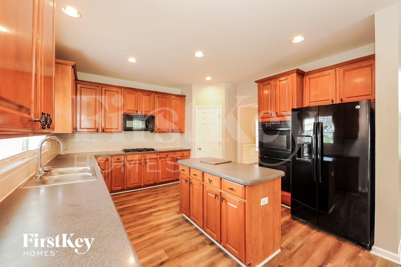2636 Three Wood Dr - Photo 6 of 15