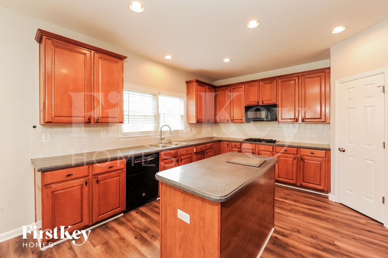 2636 Three Wood Dr - Photo 7 of 15