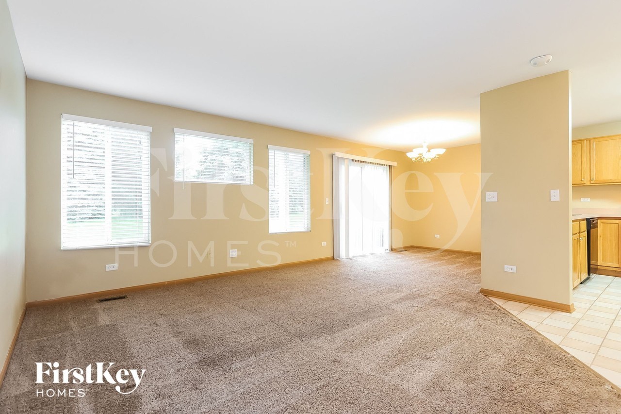 3610 Forest View Dr - Photo 4 of 15
