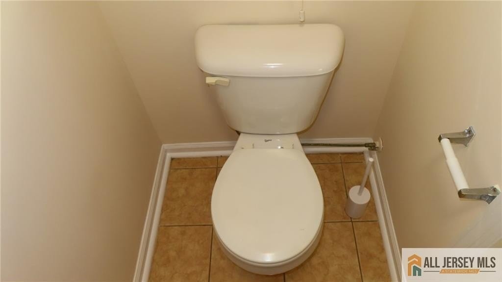 26 Henry St Unit A - Photo 6 of 23
