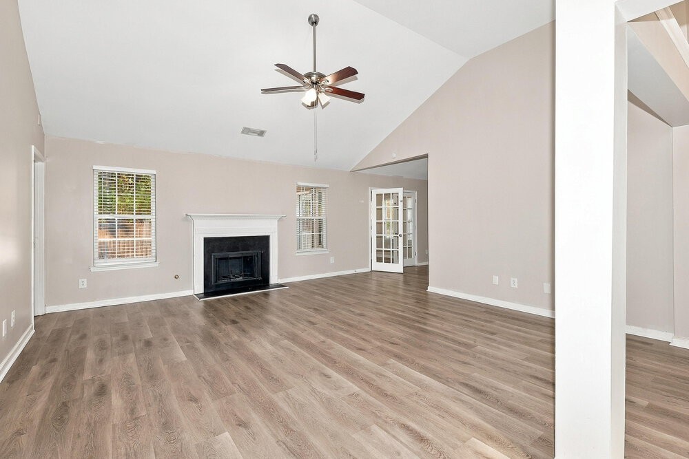 134 Fairhaven Trl - Photo 3 of 16