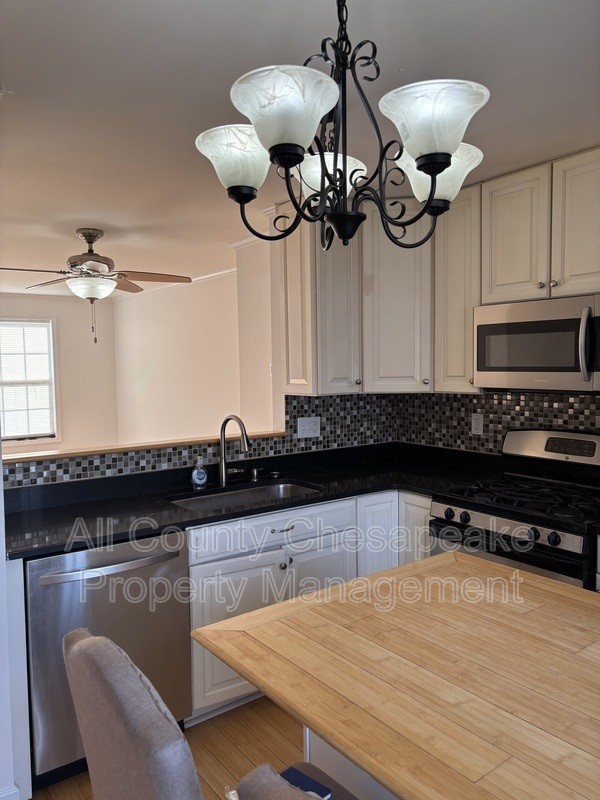 1227 Splashing Brook Dr - Photo 5 of 16