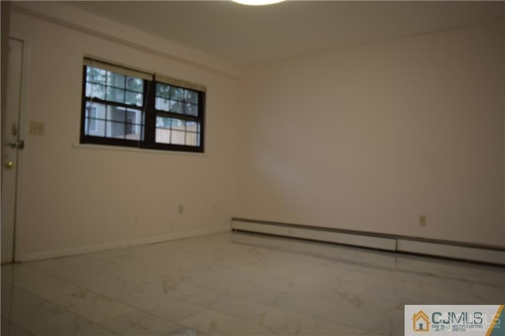 43 Essex St - Photo 3 of 13