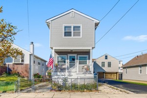 featured image of 322 Dupont Ave