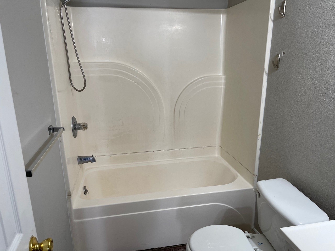 207 Robbie Ln - Photo 6 of 8