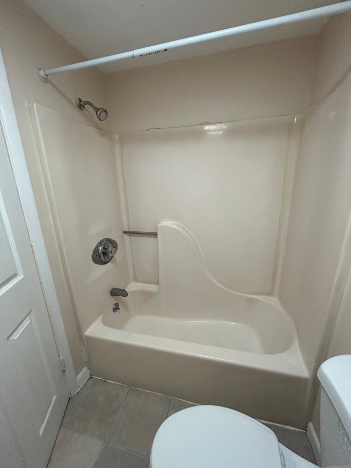 13 Armstrong Pl #1 - Photo 7 of 10