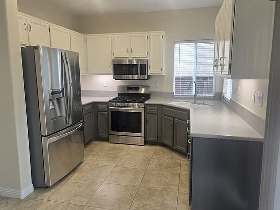 9713 Kika Ct - Photo 2 of 18