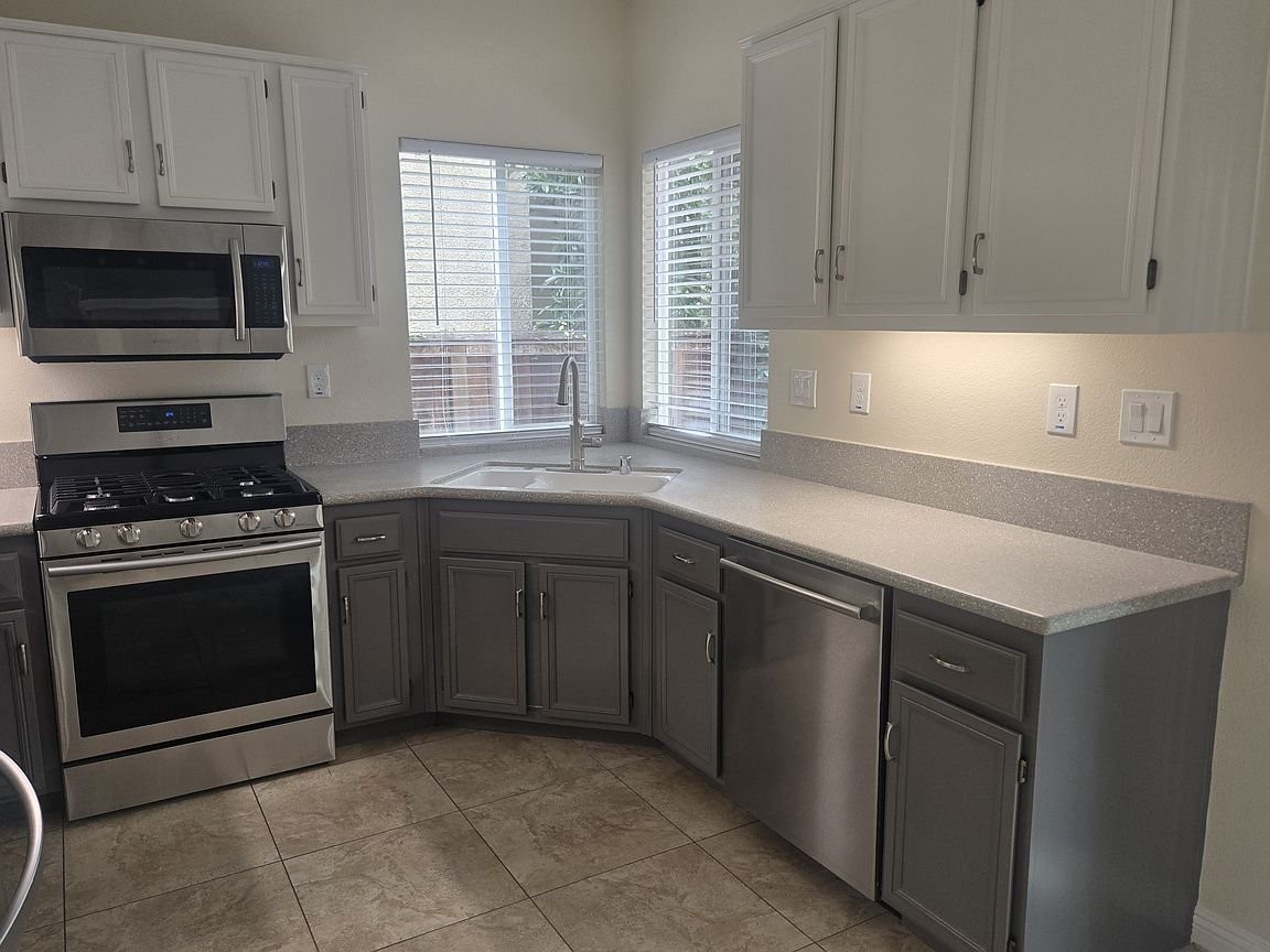 9713 Kika Ct - Photo 3 of 18