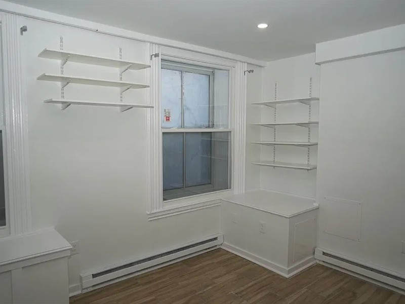 701 Massachusetts Ave #11 - Photo 5 of 11