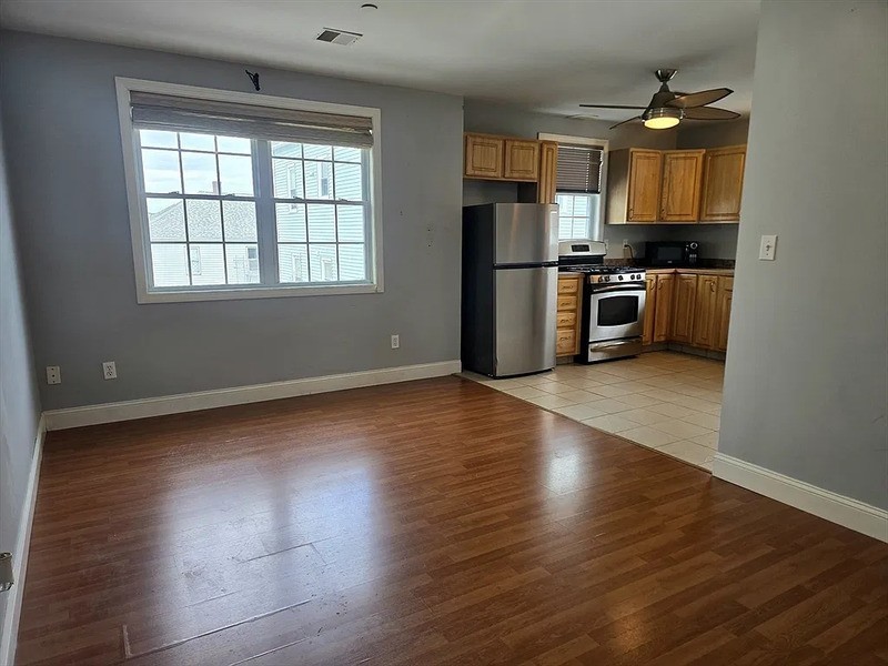 303 Eagle St #C - Photo 6 of 36