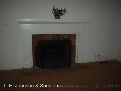 2860 Beckwood Dr - Photo 3 of 14