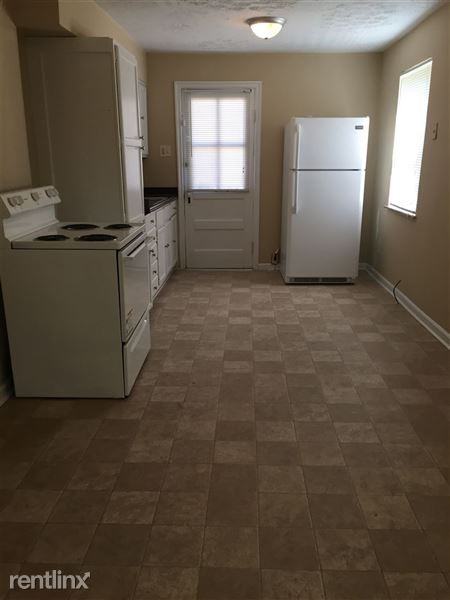 6998 Bridgetown Rd - Photo 3 of 11