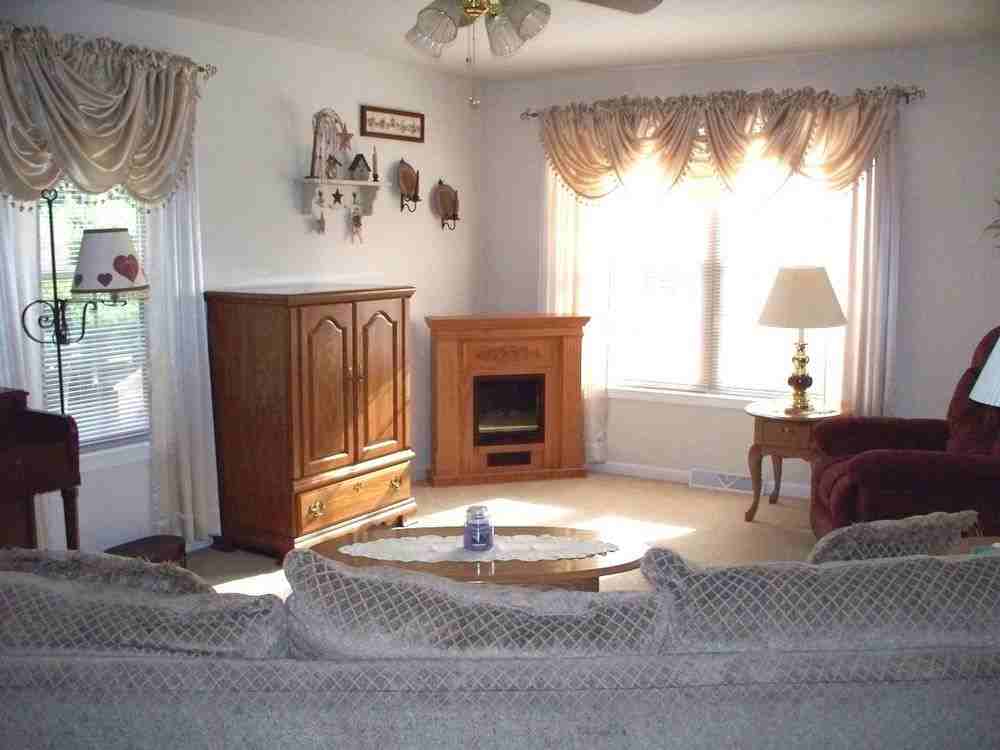 161 Marble Ave - Photo 2 of 4
