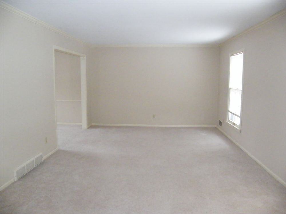 8213 W 97th Terrace - Photo 2 of 13