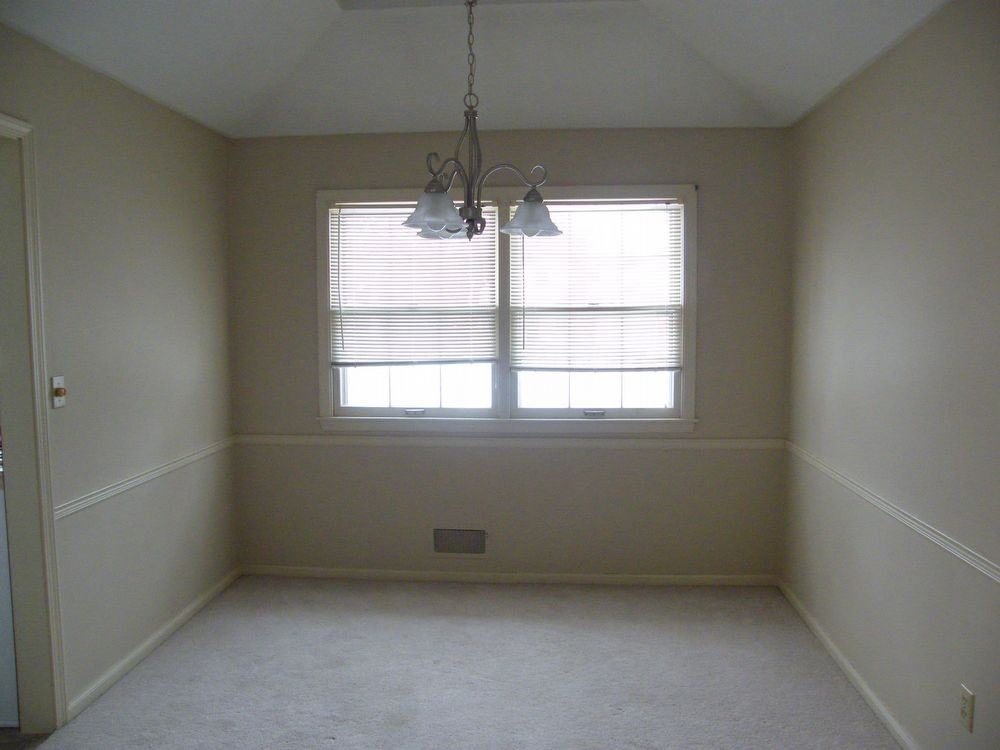 8213 W 97th Terrace - Photo 3 of 13