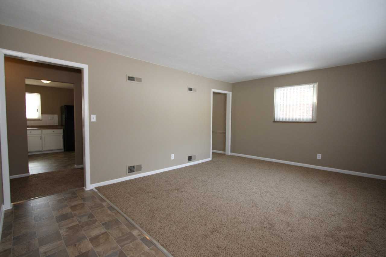 8926 Marcella Ave - Photo 3 of 17