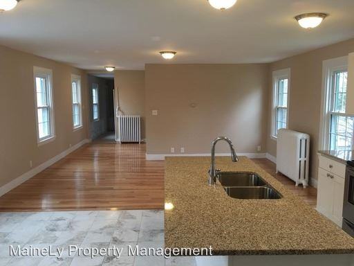 108 Longfellow St - Photo 2 of 17