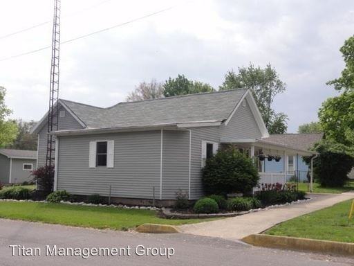 621 N Indiana St - Photo 2 of 12