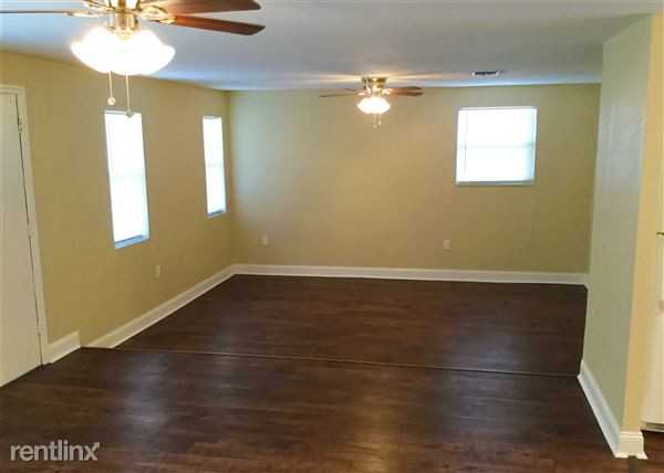 13424 121st St - Photo 2 of 3