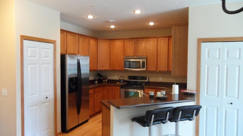 13767 Atrium Ave - Photo 3 of 14