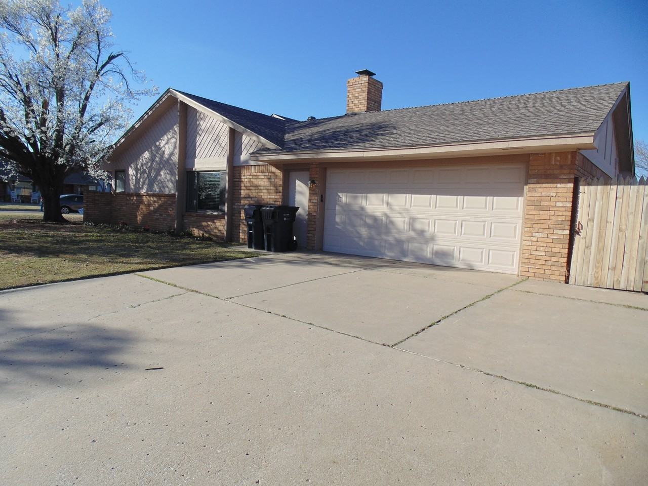 11600 Rocky Way - Photo 3 of 28