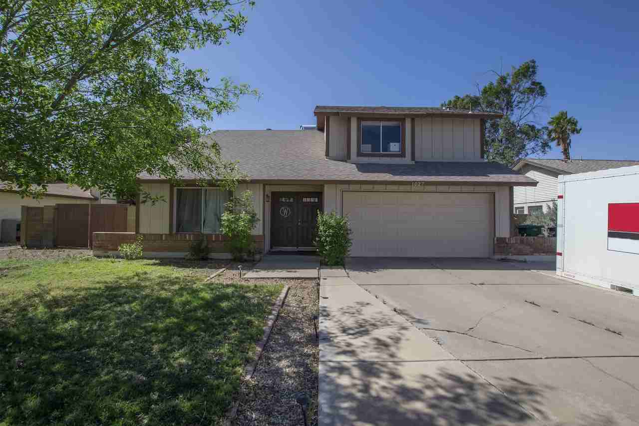 1027 W Natal Ave - Photo 2 of 24