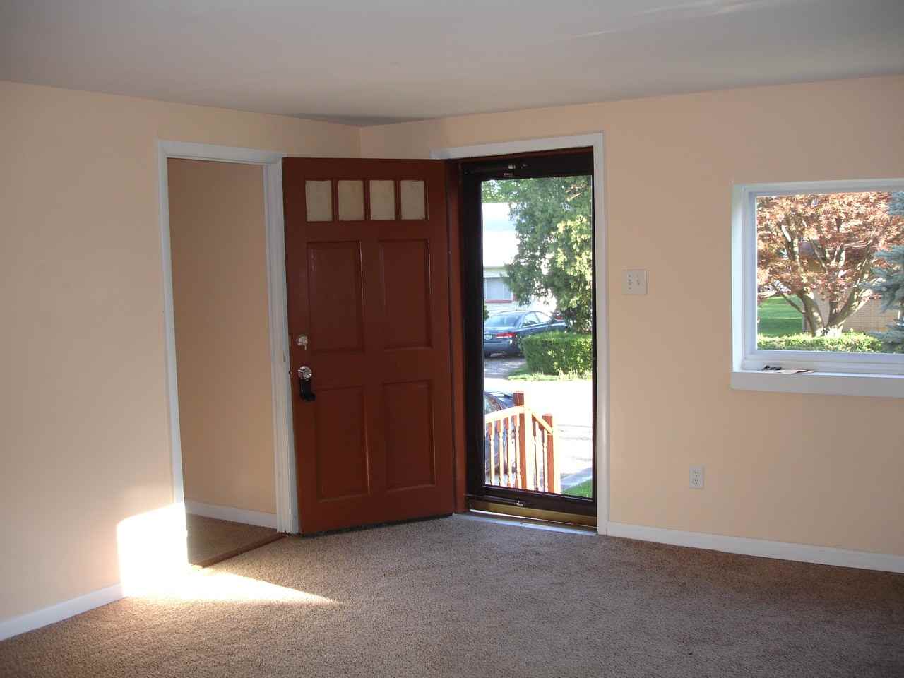 4408 Miller Dr - Photo 3 of 16