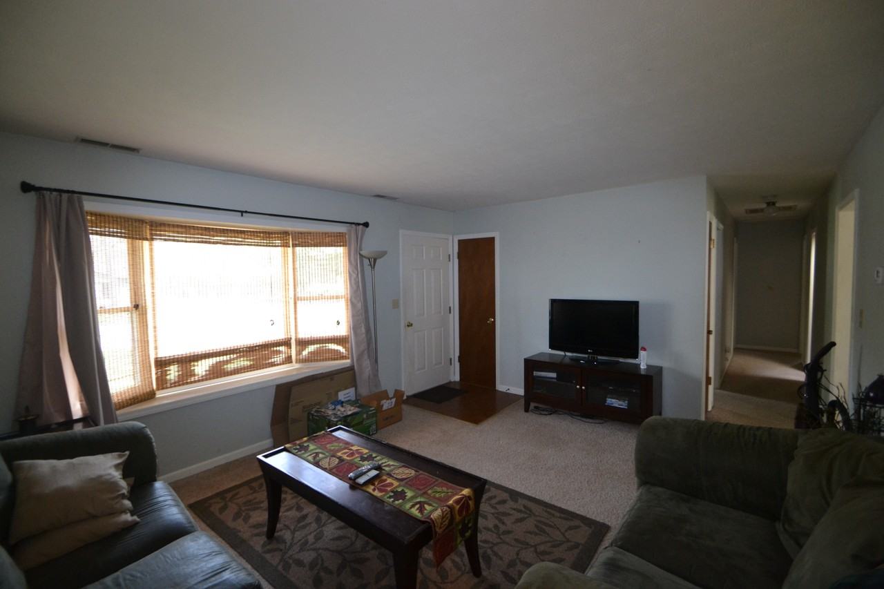 45 Falling Rock Dr - Photo 2 of 17