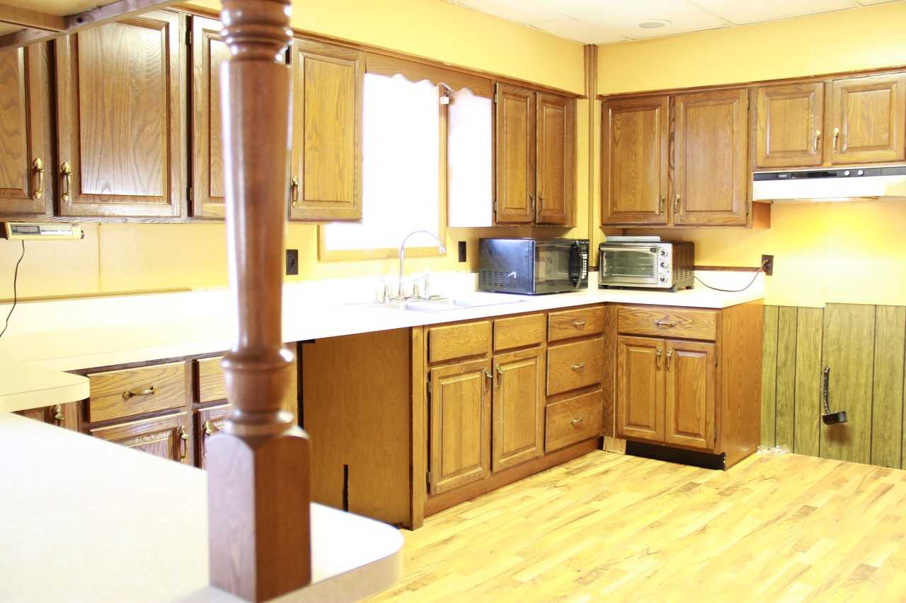 502 Mcleansboro St - Photo 3 of 8