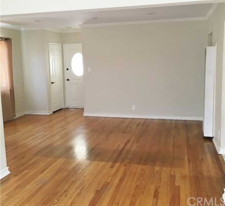 3358 Stevely Avenue - Photo 2 of 10