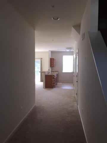 407 Silversmith Ln - Photo 2 of 24