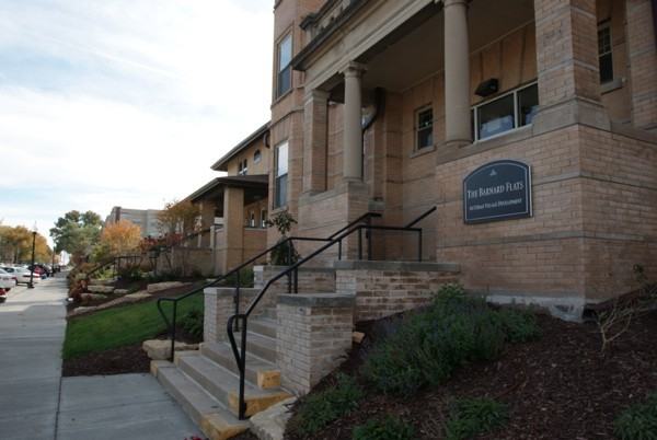 811 Park Ave - Photo 2 of 11