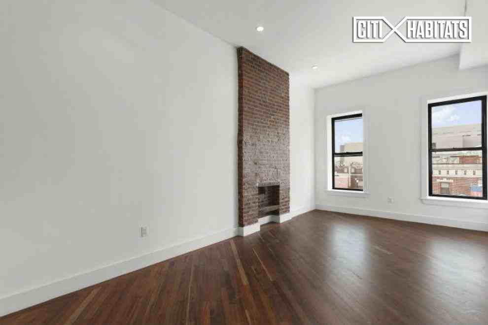 1419 St Johns Pl #2 - Photo 2 of 5