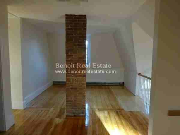 23 Franklin St - Photo 3 of 5
