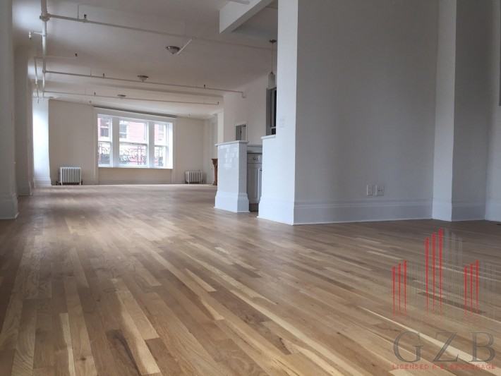 210 E 5th St - Photo 2 of 5